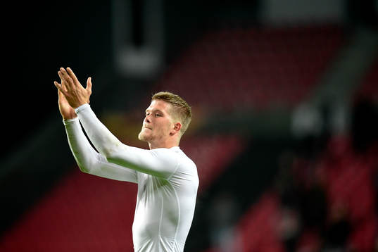 FC Köpenhamns Andreas Cornelius tackar publiken