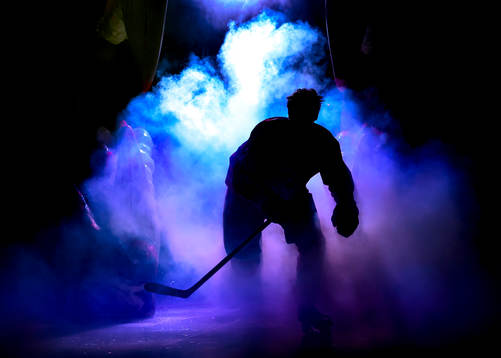 Luleås Christopher Mastomäki åker genom björngapet