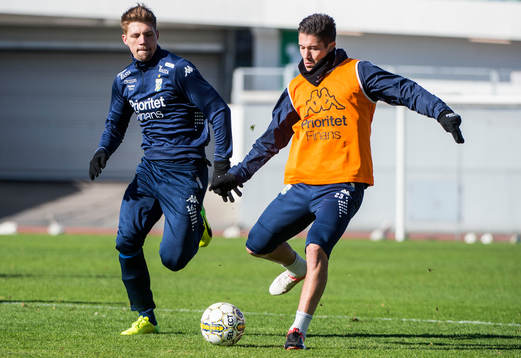Mikael Boman och David Boo Wiklander tränar med IFK