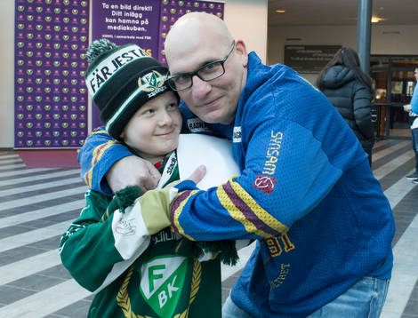 Far och son i kamp om vem som är bäst Djurgården eller
