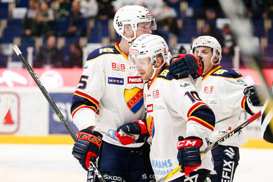 Djurgårdens Niclas Bergfors jublar