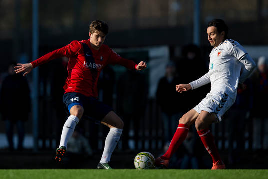 Örgrytes Daniel Paulson mot Kalmars Emin Nouri