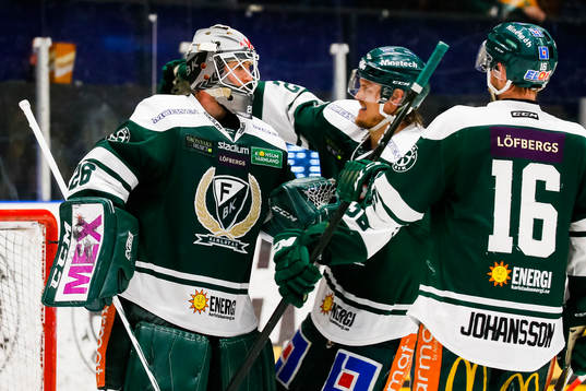 Bläddra bland fler bilder av Ishockey, SHL, Åttondelsfinal 1, Färjestad - Djurgården