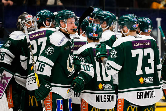 Färjestads Alexander Johansson jublar