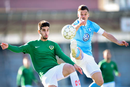 Jönköpings Alejandro Fernandez Portillo  och Malmö FFs