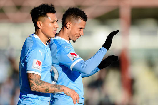 Malmö FFs Yoshimar Yotún och Tobias Sana jublar