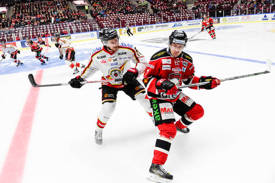 Luleås Petter Emanuelsson och Malmö Redhawks Erik