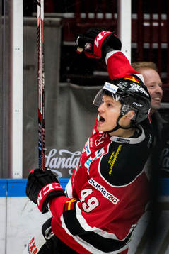Malmö Redhawks Rhett Rakhshani jublar