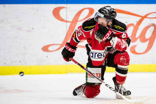 Malmö Redhawks Christoffer Forsberg har ont