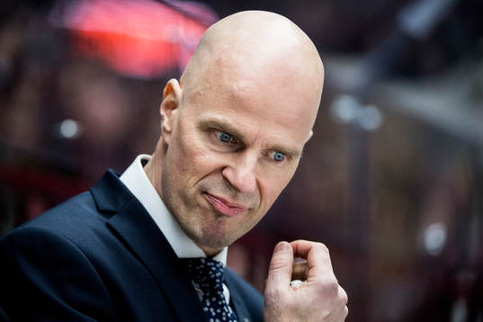 Luleås tränare Petter Lasu Nilsson deppar
