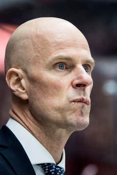 Luleås tränare Petter Lasu Nilsson deppar
