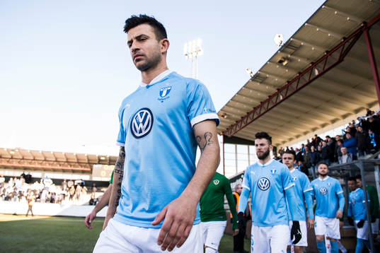 Malmö FFs Behrang Safari gör entré