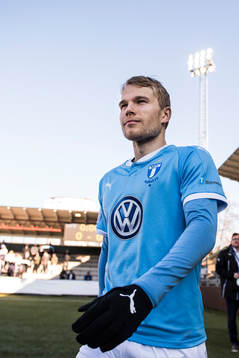 Malmö FFs Oscar Lewicki gör entré