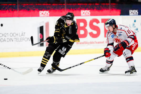 s Fredrik Karlström och Västerviks Victor Öhman