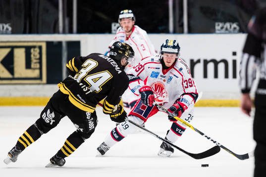 s Michael Lindqvist och Västerviks Pierre Gustavsson