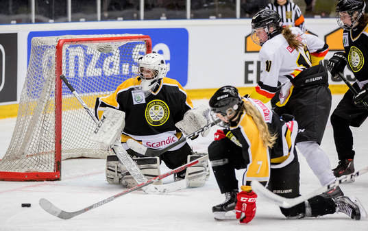 Västergötland/Bohuslän-Dalslands Frida Axell (1), Lina