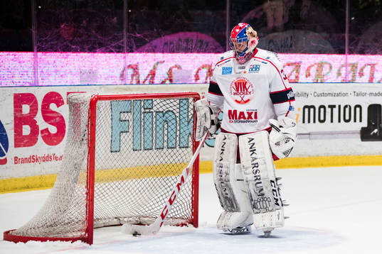 Västerviks målvakt Jonas Fransson  deppar