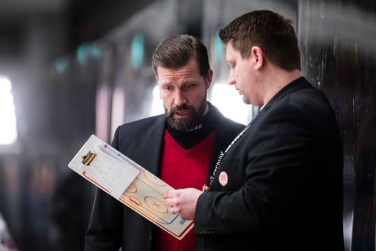 Västerviks assisterande tränare Ragnar Karlsson och