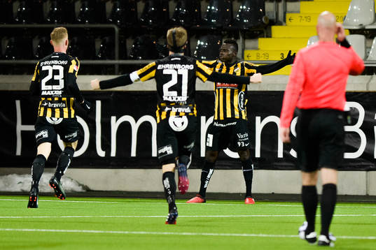 Häckens Alhassan Kamara jublar