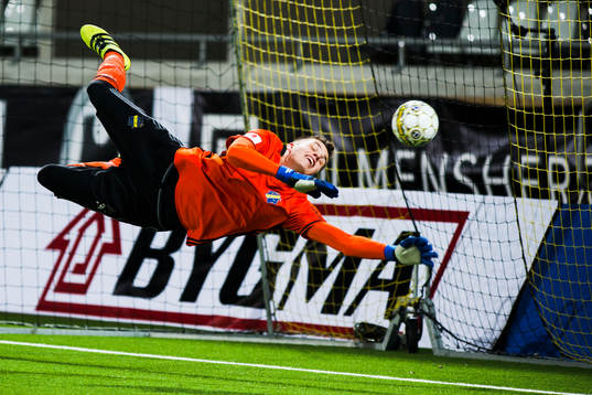s målvakt Oscar Linnér