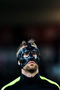 Häckens Rasmus Lindgren i sin ansiktsmask