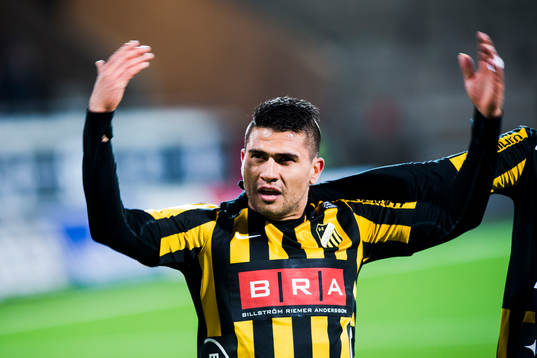 Häckens Paulinho jublar