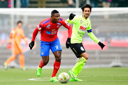 Kristianstads Antonio Rojas och Helsingborgs Oke Akpoveta