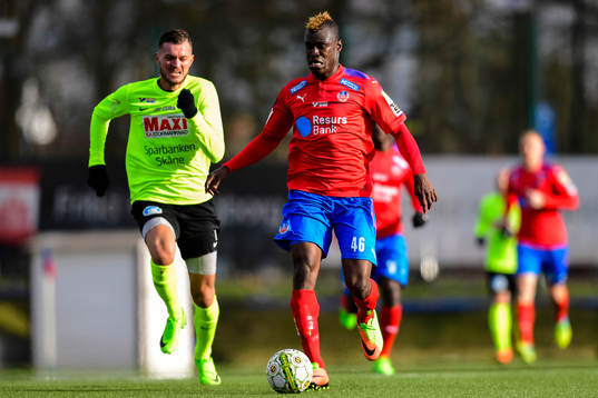 Kristianstads Albert Ejupi och Helsingborgs Edwin Gyimah