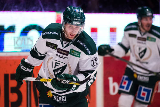 Färjestads Per Åslund deppar