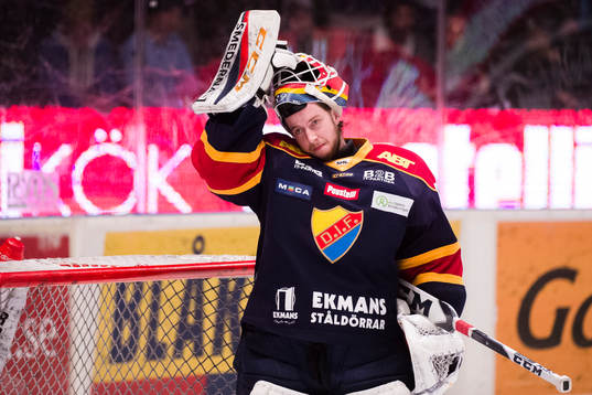 Djurgårdens målvakt Adam Reideborn deppar