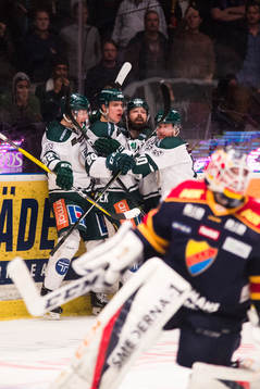 Färjestads Joel Eriksson Ek jublar