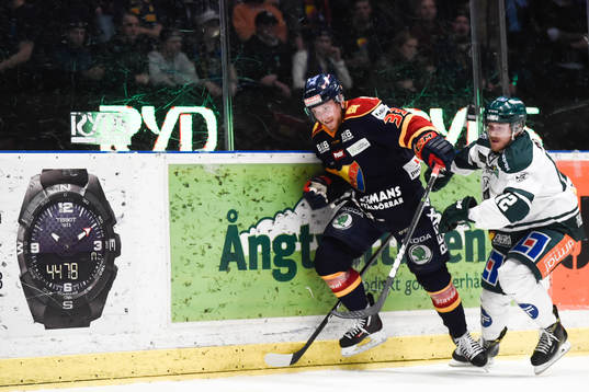 Djurgårdens Linus Hultström och Färjestads Gustaf Thorell
