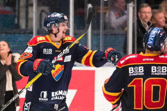 Djurgårdens Linus Johansson jublar