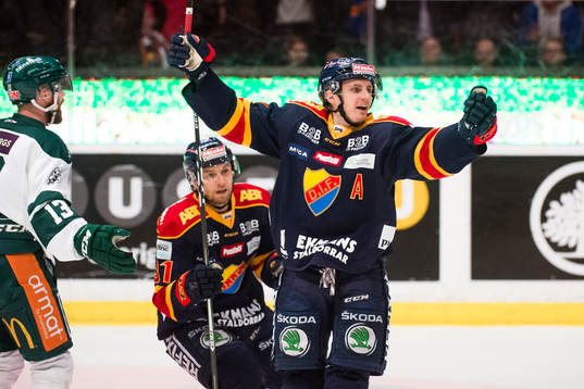 Djurgårdens Markus Ljungh  jublar