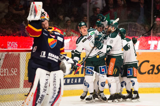 Färjestads Joel Eriksson Ek jublar