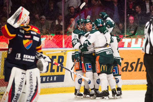 Färjestads Joel Eriksson Ek jublar