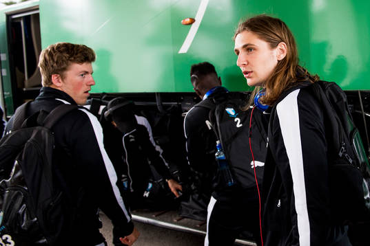 Teddy Bergqvist och Pawel Cibicki ankommer till hotellet