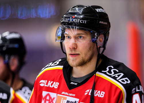 Luleås Ilari Melart på uppvärmningen