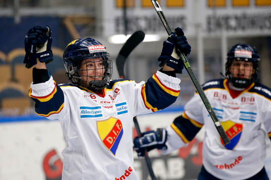 Djurgårdens Rebecca Stenberg jublar