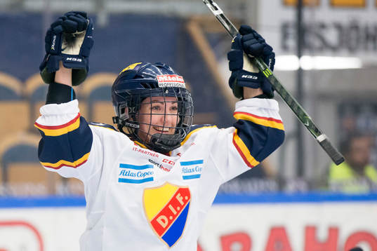 Djurgårdens Rebecca Stenberg jublar