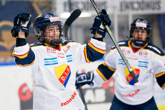 Djurgårdens Rebecca Stenberg jublar
