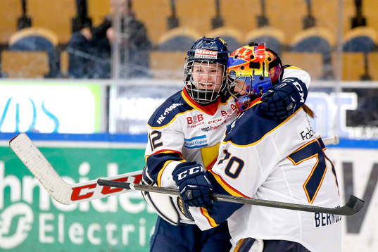 Bläddra bland fler bilder av Ishockey, SDHL, Final 1, HV71 - Djurgården