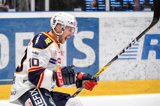 Djurgårdens Niclas Bergfors jublar