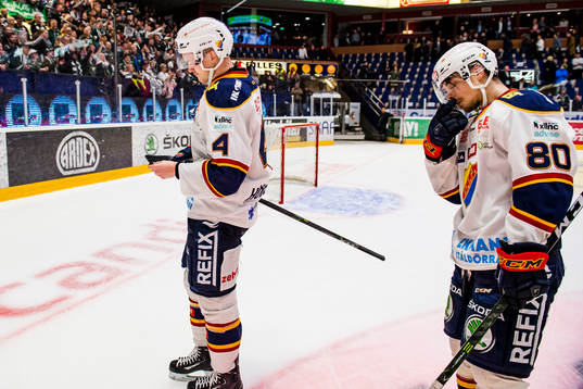 Djurgårdens Marcus Högström och Gustav Possler deppar
