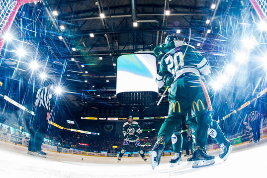 Färjestads Joel Eriksson Ek, Per Åslund och Magnus Nygren