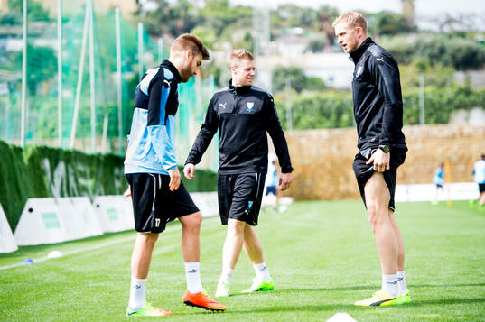 Rasmus Bengtsson, sjukgymnast Alexander Nilsson och