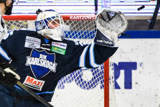 Karlskogas målvakt Emil Kruse