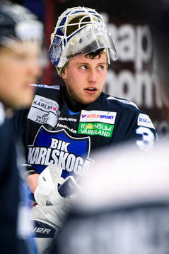 Karlskogas målvakt Emil Kruse