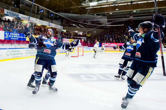 Karlskogas Daniel Wessner jublar