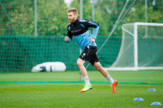 Rasmus Bengtsson kör rehab